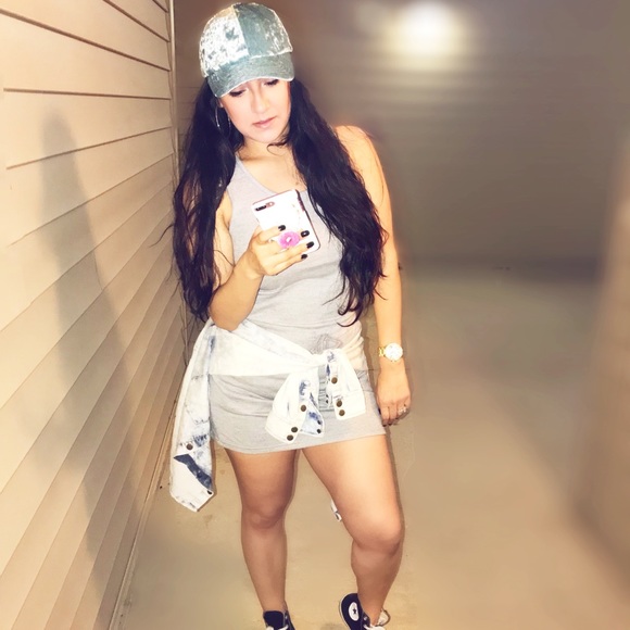 SOLD OUT🛑🆕LAST ONE‼️CRUSHED VELVET CAP - Picture 3 of 8